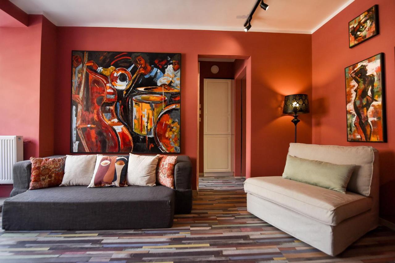Captivating Old Town Apartment Bucharest Luaran gambar
